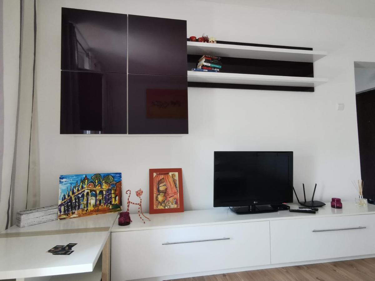 Bertigart Studio Apartment Bucureşti Ngoại thất bức ảnh